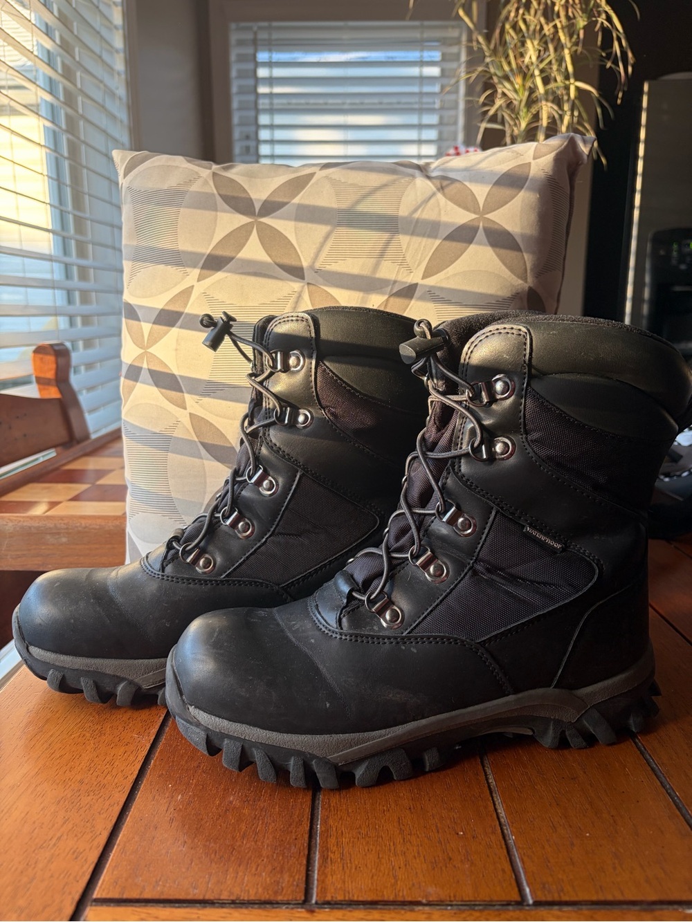 Cougar Black Men's Waterproof Lace-Up Hiking Boots